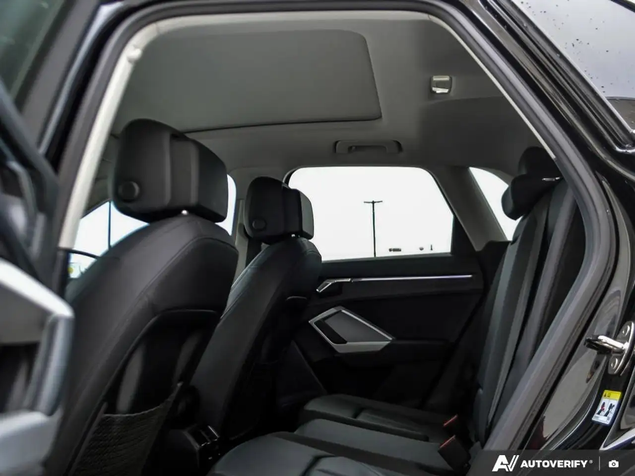 Audi Q3 снимка Audi Q3