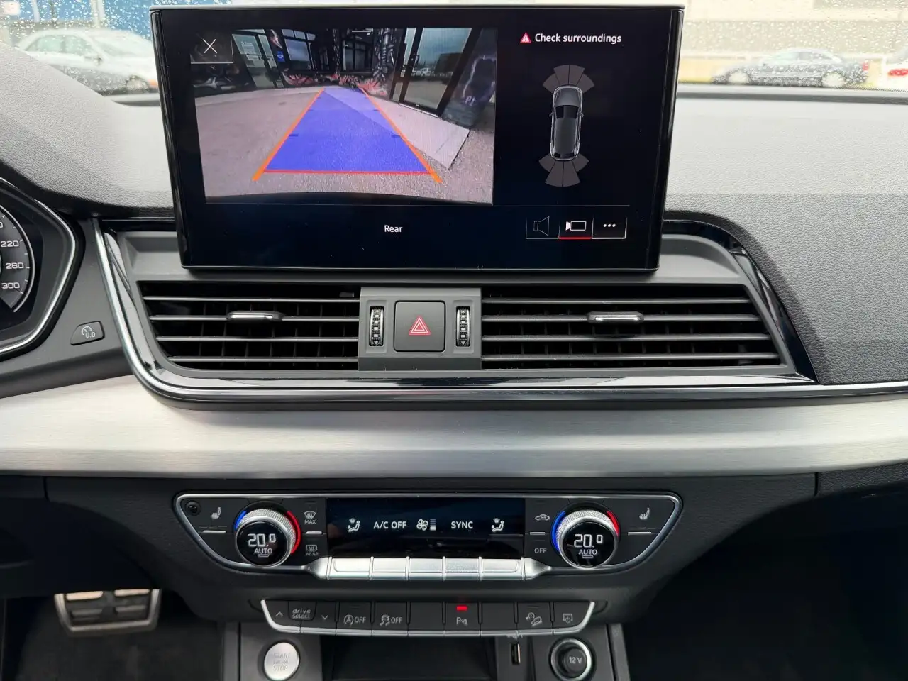 Audi Q5 снимка Audi Q5