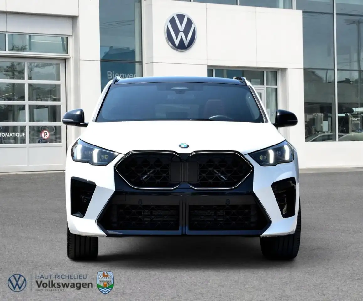 BMW X2 photo BMW X2