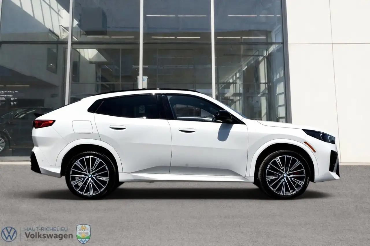 BMW X2 photo BMW X2