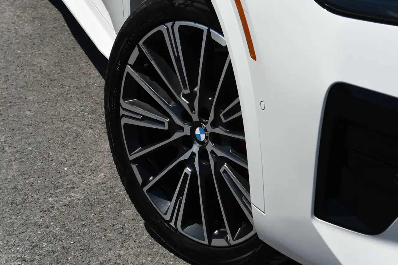 BMW X2 photo BMW X2