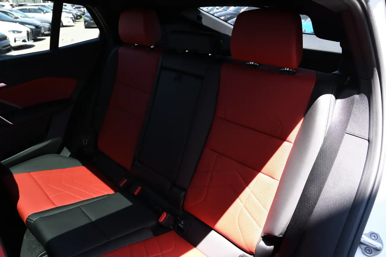 BMW X2 photo BMW X2