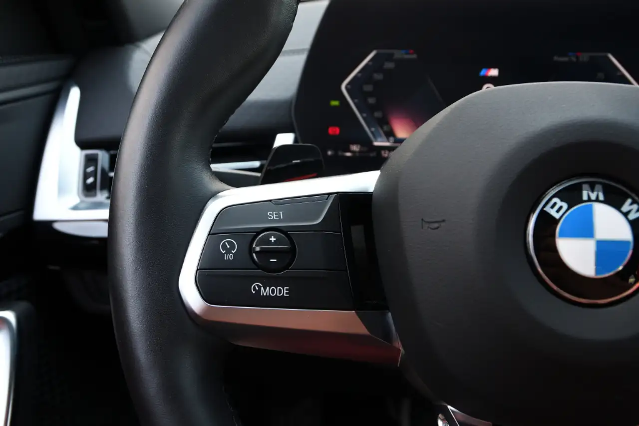 BMW X2 photo BMW X2