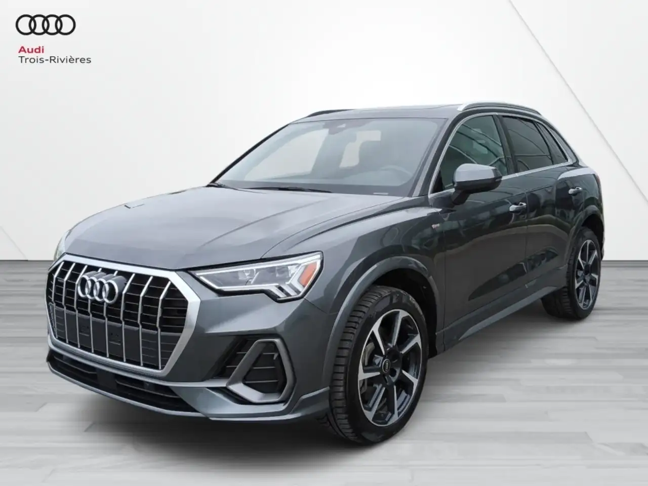 Audi Q3 снимка Audi Q3