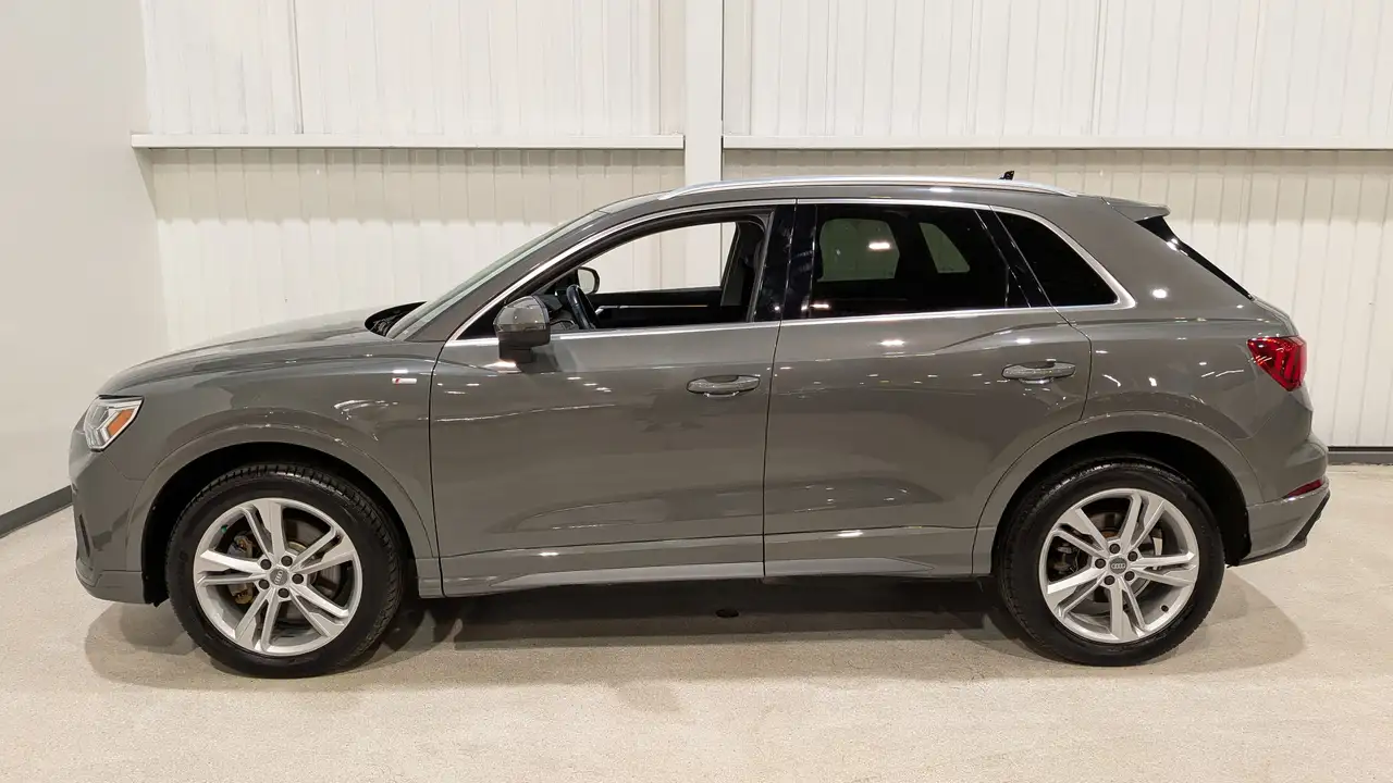 Audi Q3 photo Audi Q3