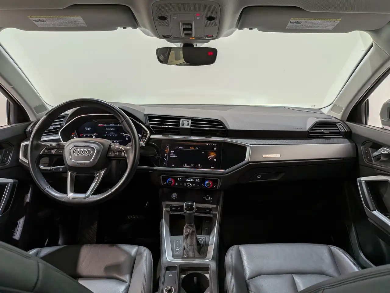 Audi Q3 photo Audi Q3