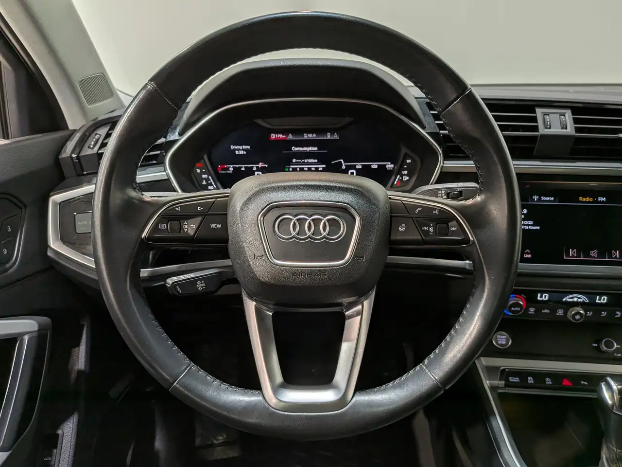 Audi Q3 photo Audi Q3
