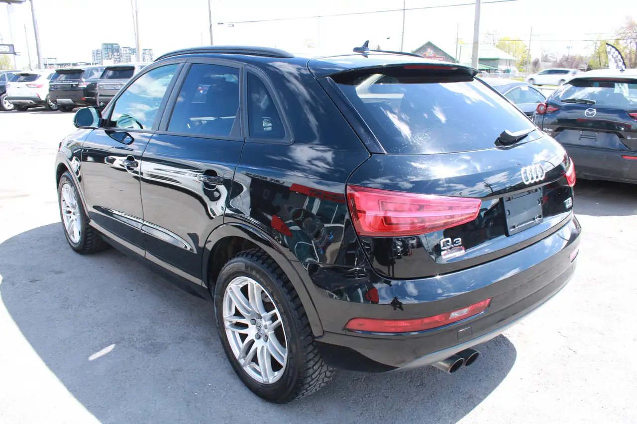 Audi Q3 снимка Audi Q3