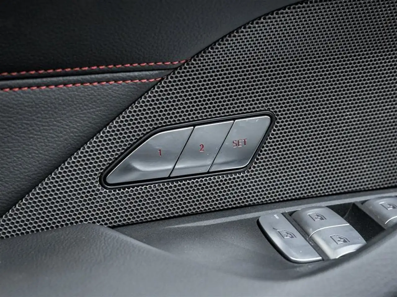 BMW 4 Series снимка BMW 4 Series
