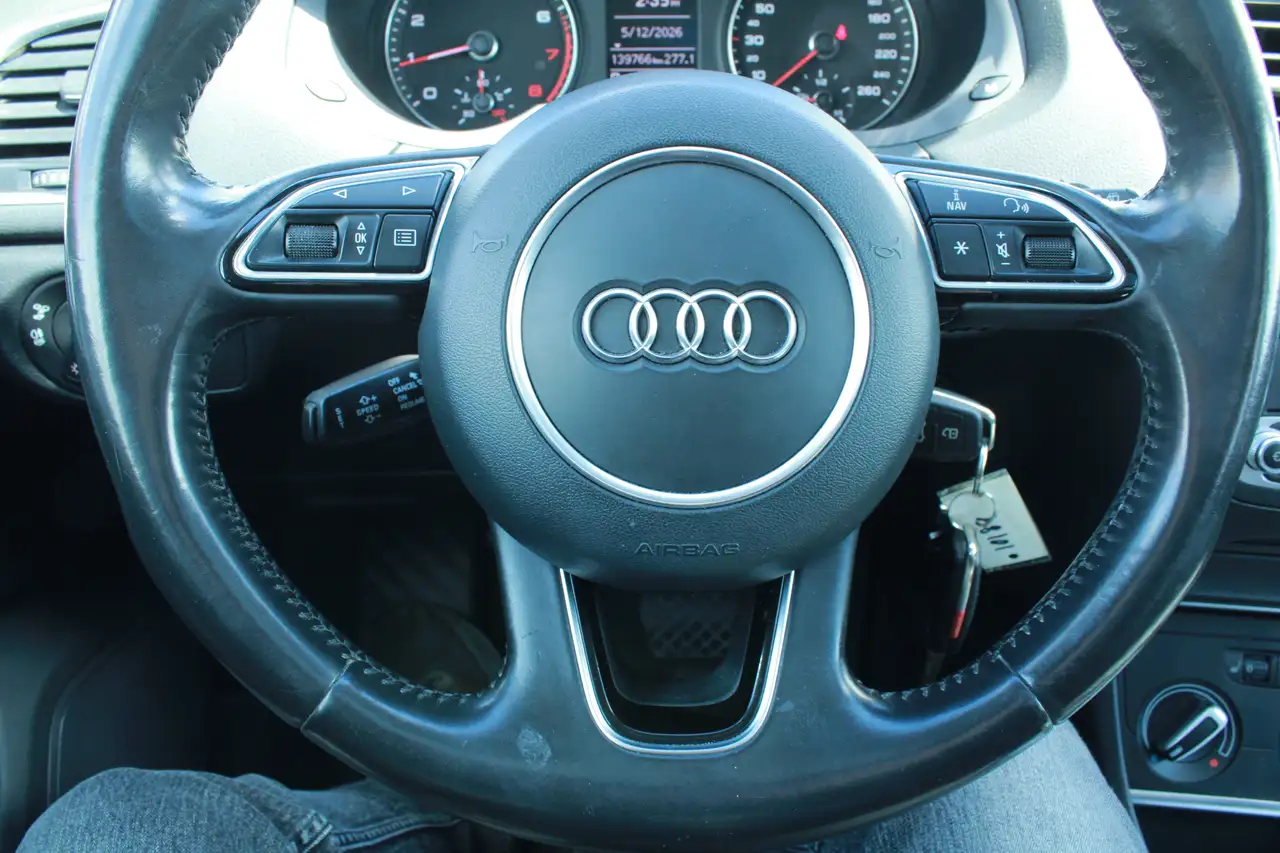 Audi Q3 снимка Audi Q3