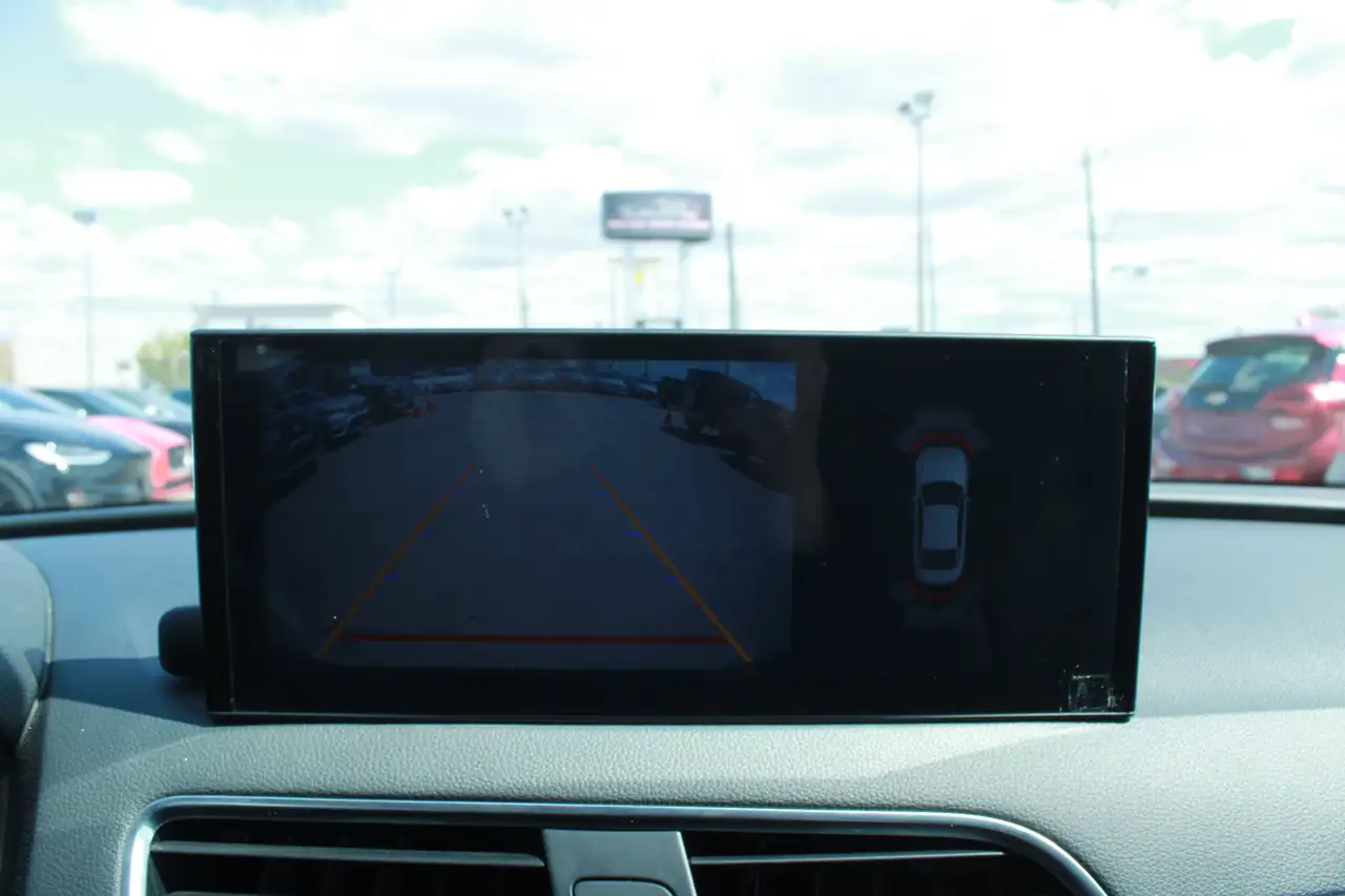 Audi Q3 снимка Audi Q3