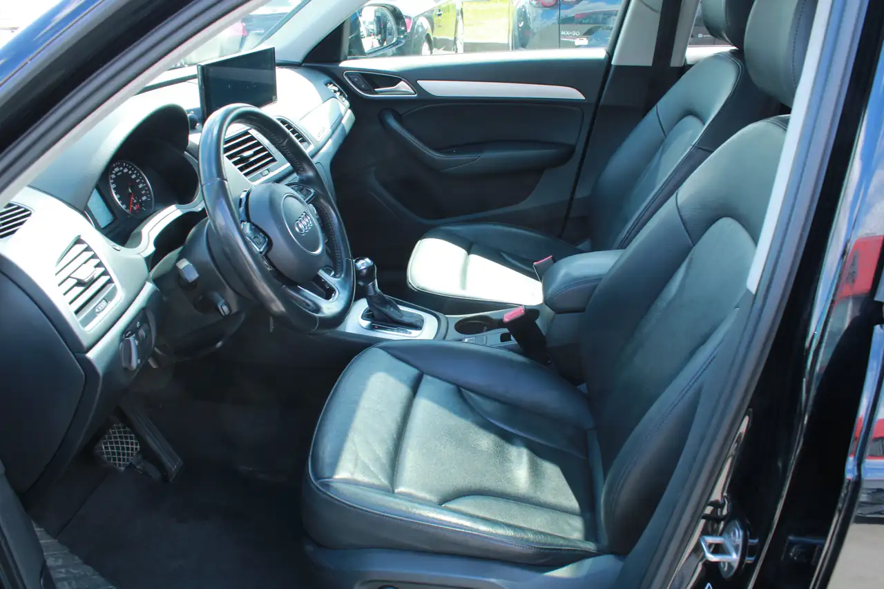 Audi Q3 снимка Audi Q3