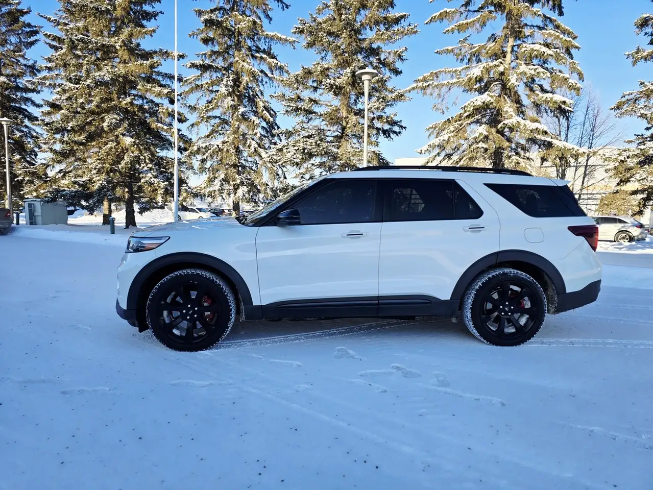 Ford Explorer photo Ford Explorer