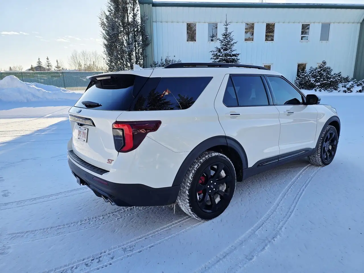 Ford Explorer photo Ford Explorer