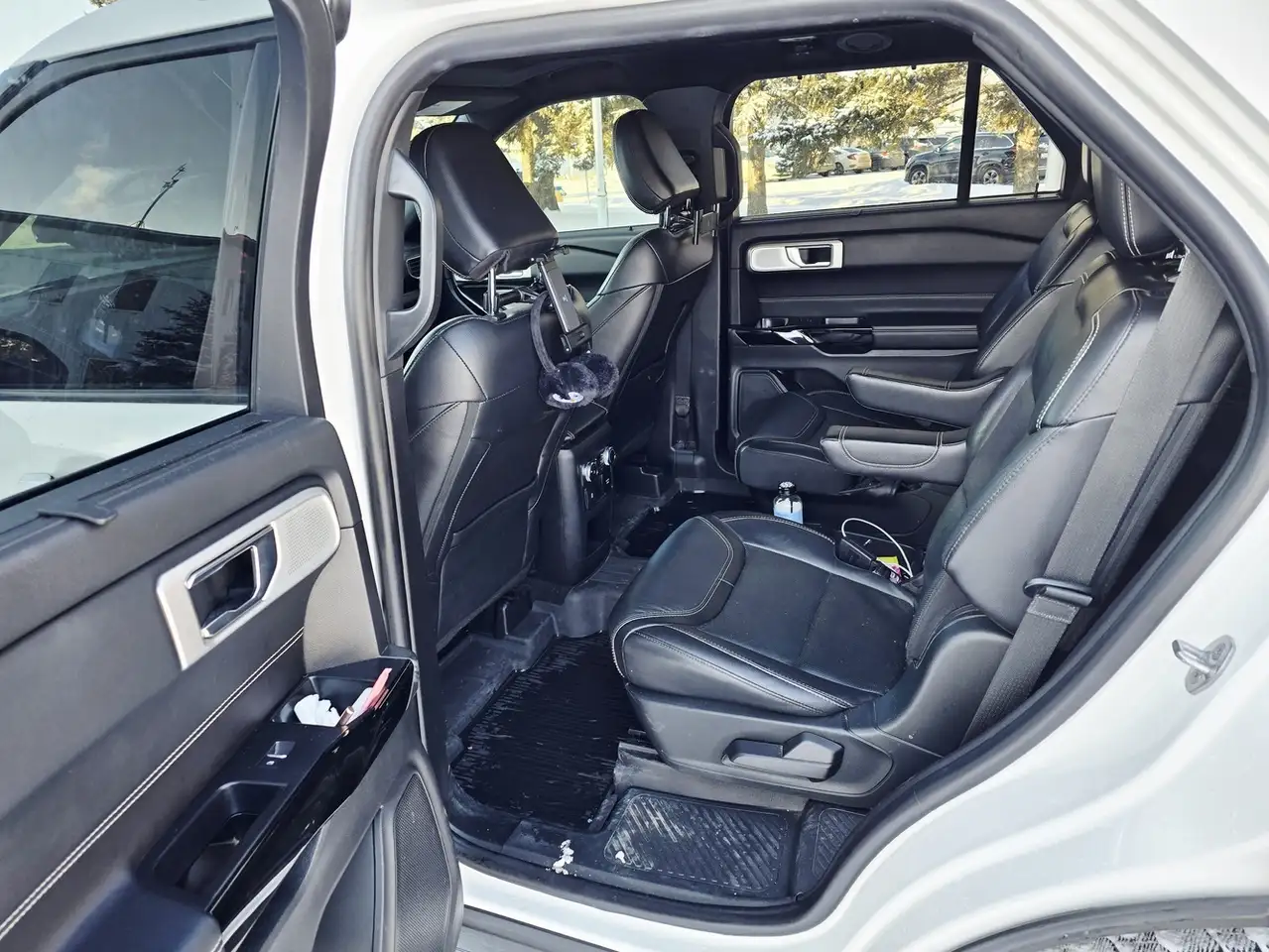 Ford Explorer photo Ford Explorer