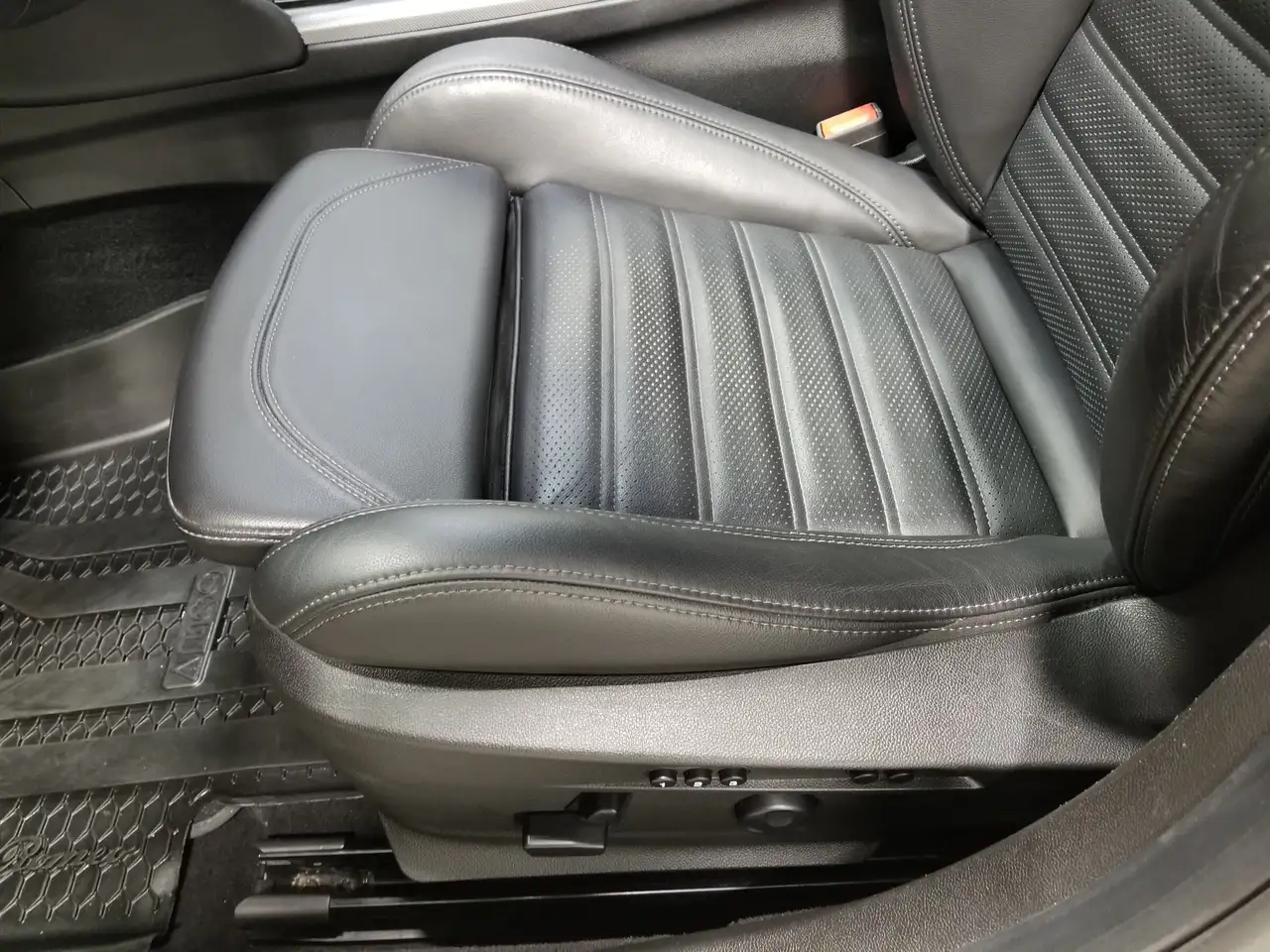 Alfa Romeo Giulia снимка Alfa Romeo Giulia