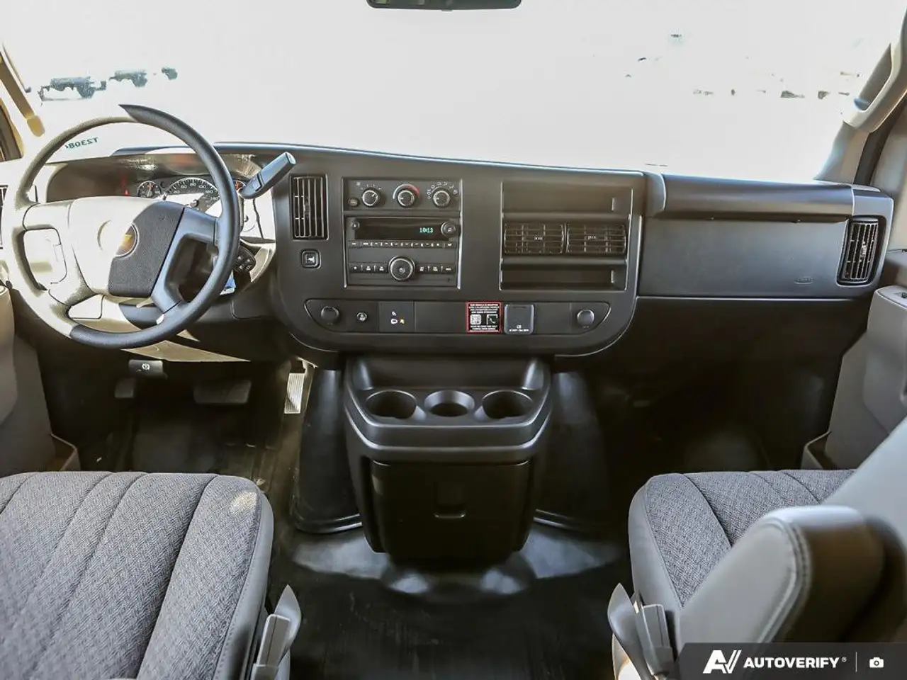 Chevrolet Express 2500 снимка Chevrolet Express 2500