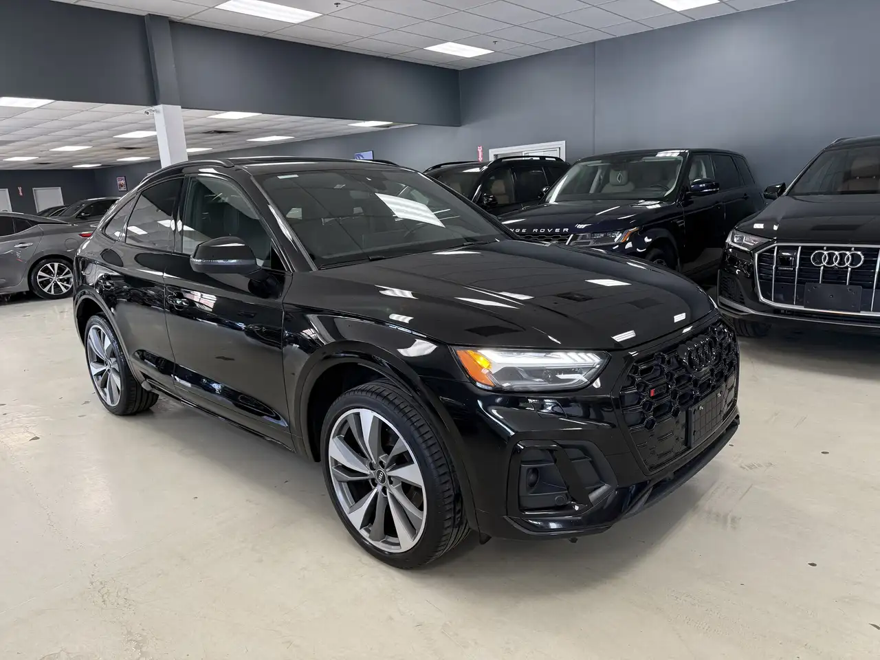 Audi SQ5 снимка Audi SQ5