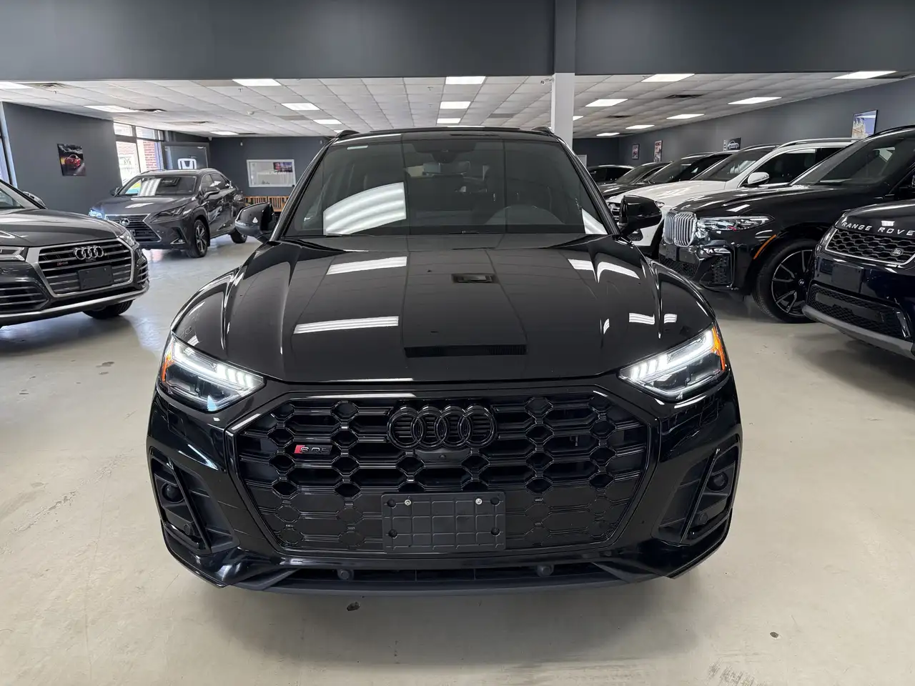 Audi SQ5 снимка Audi SQ5
