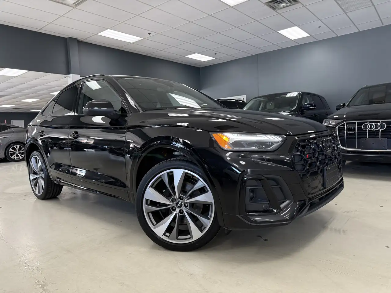 Audi SQ5 снимка Audi SQ5