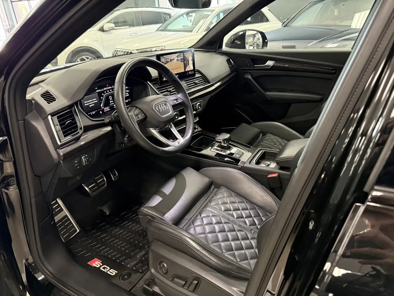 Audi SQ5 снимка Audi SQ5