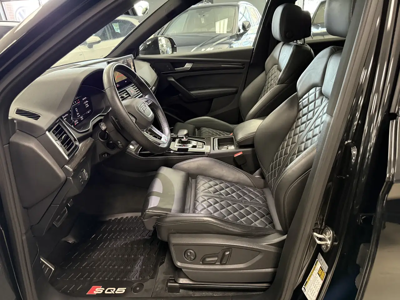 Audi SQ5 снимка Audi SQ5