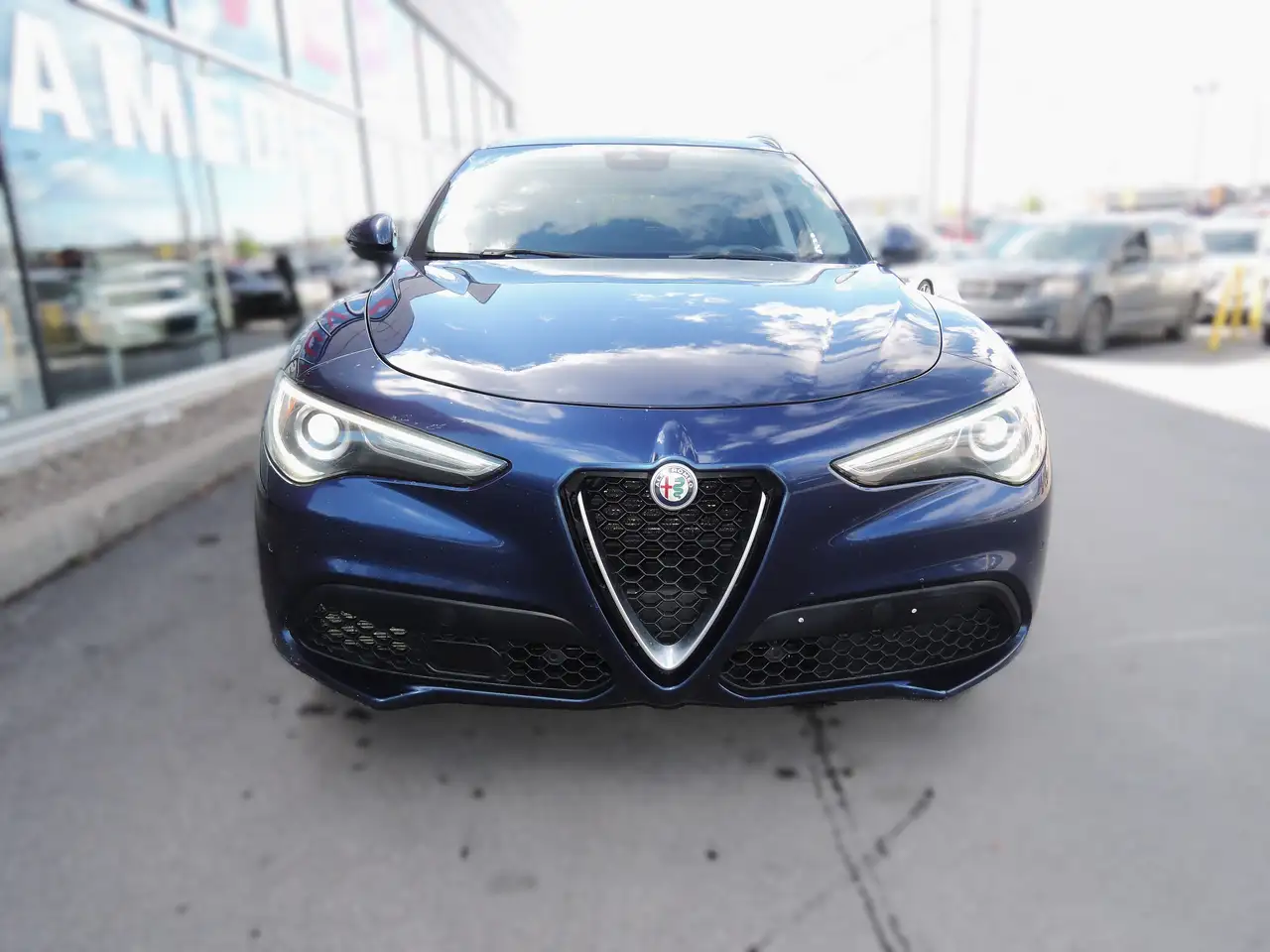 Alfa Romeo Stelvio снимка Alfa Romeo Stelvio