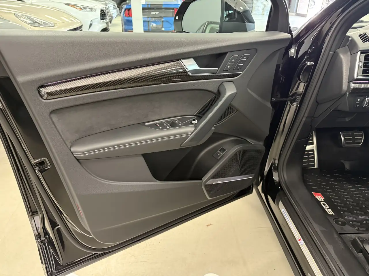Audi SQ5 снимка Audi SQ5