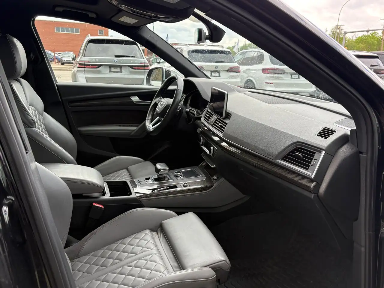Audi SQ5 fotografie Audi SQ5