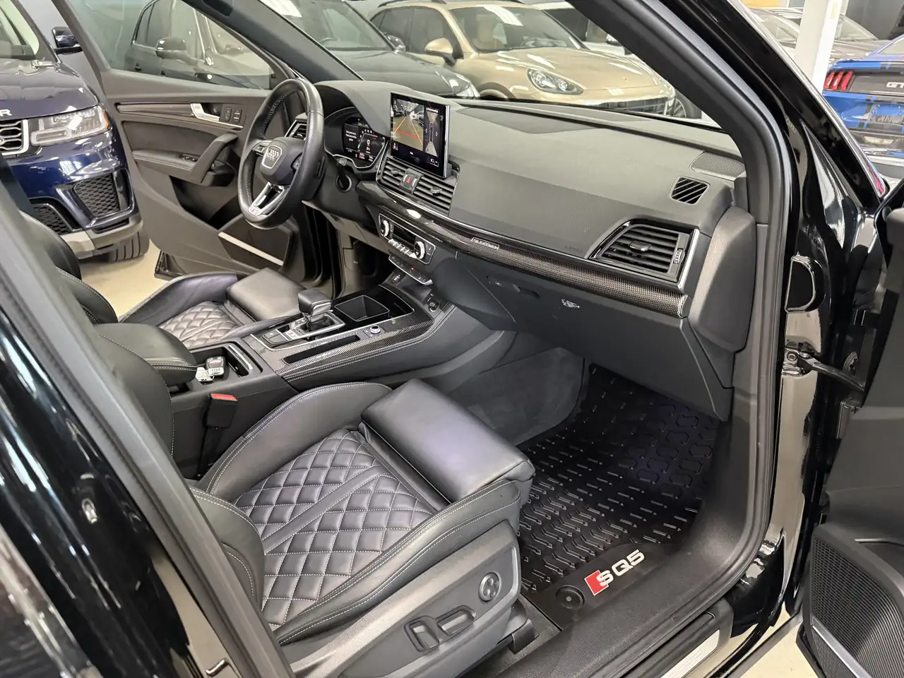 Audi SQ5 снимка Audi SQ5