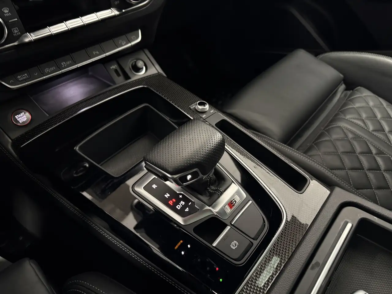 Audi SQ5 снимка Audi SQ5