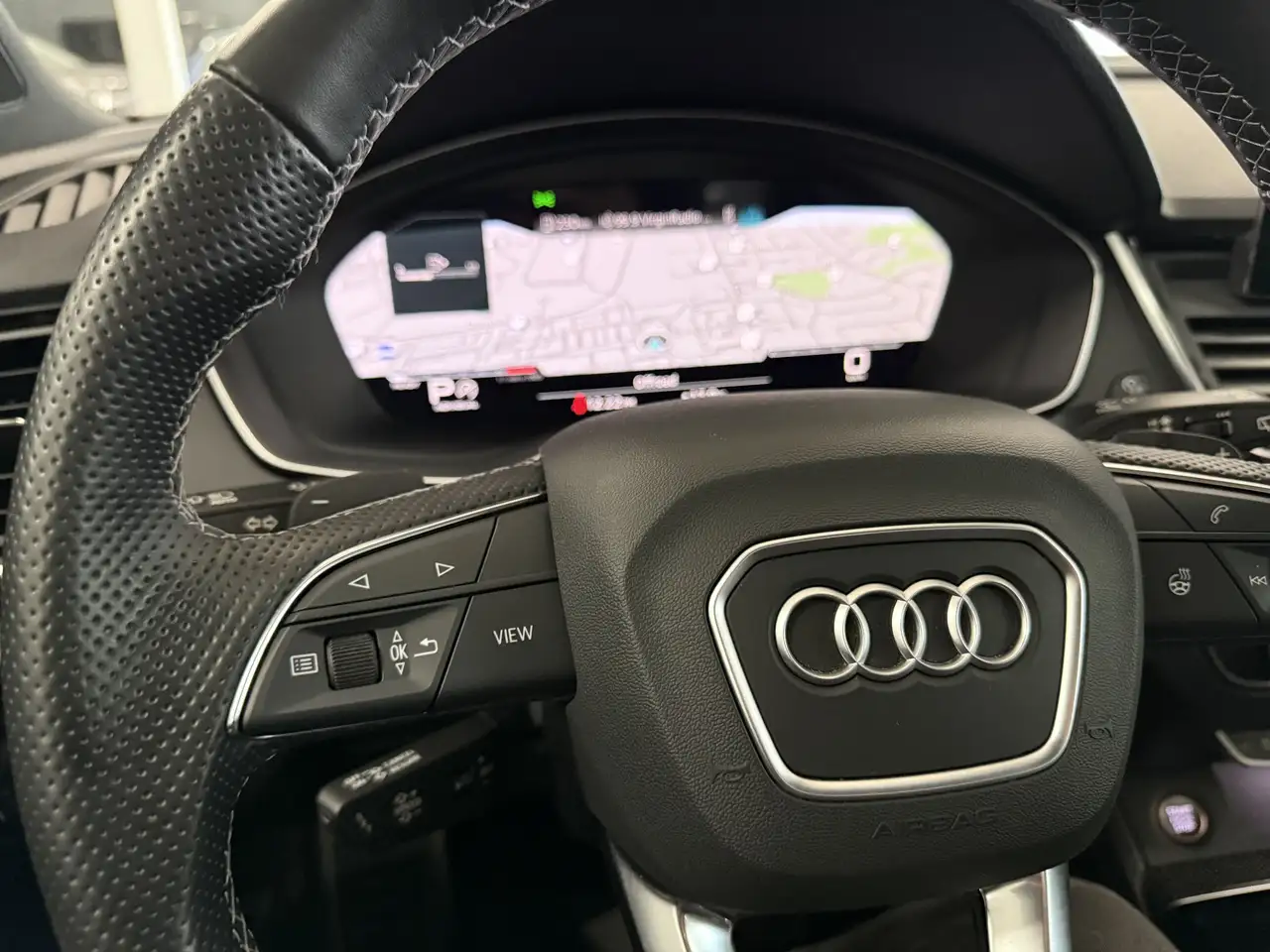 Audi SQ5 снимка Audi SQ5