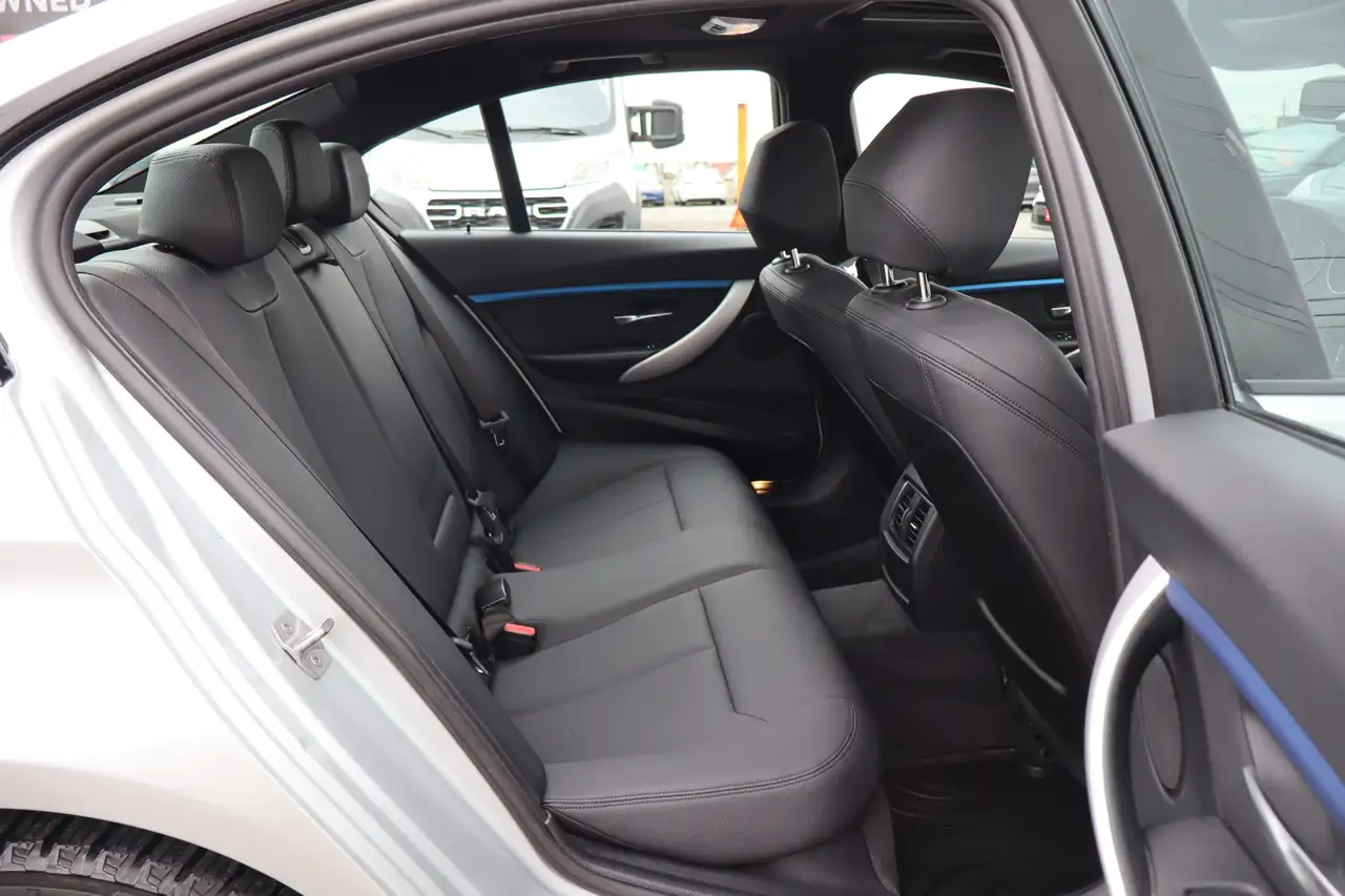 BMW 3 Series fotografie BMW 3 Series