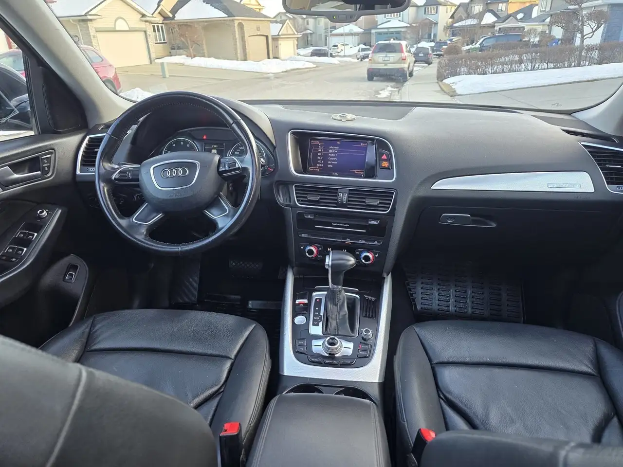 Audi Q5 снимка Audi Q5