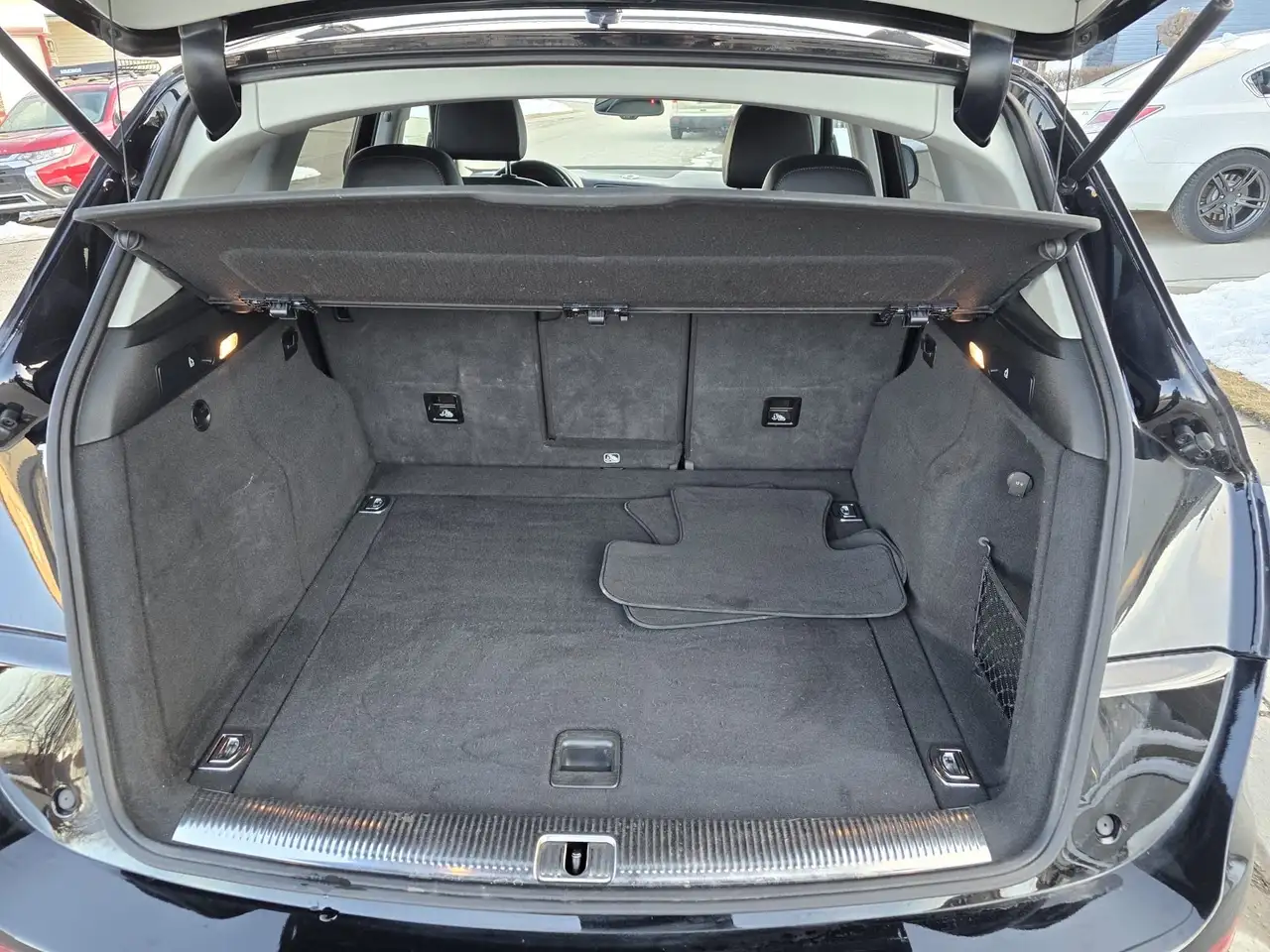 Audi Q5 снимка Audi Q5