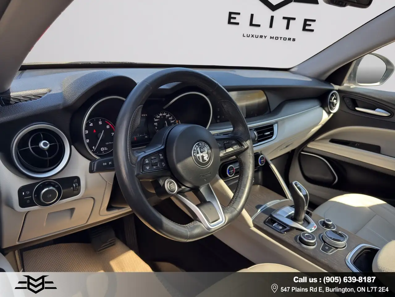 Alfa Romeo Stelvio снимка Alfa Romeo Stelvio