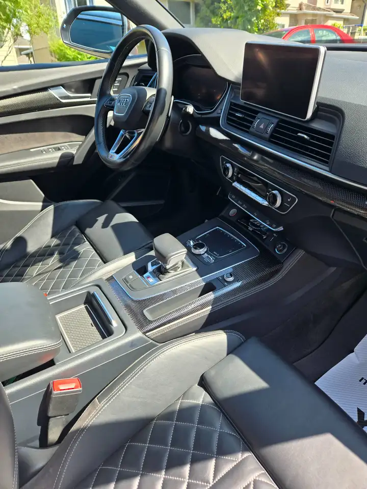2018 Audi SQ5 fotografie 2018 Audi SQ5