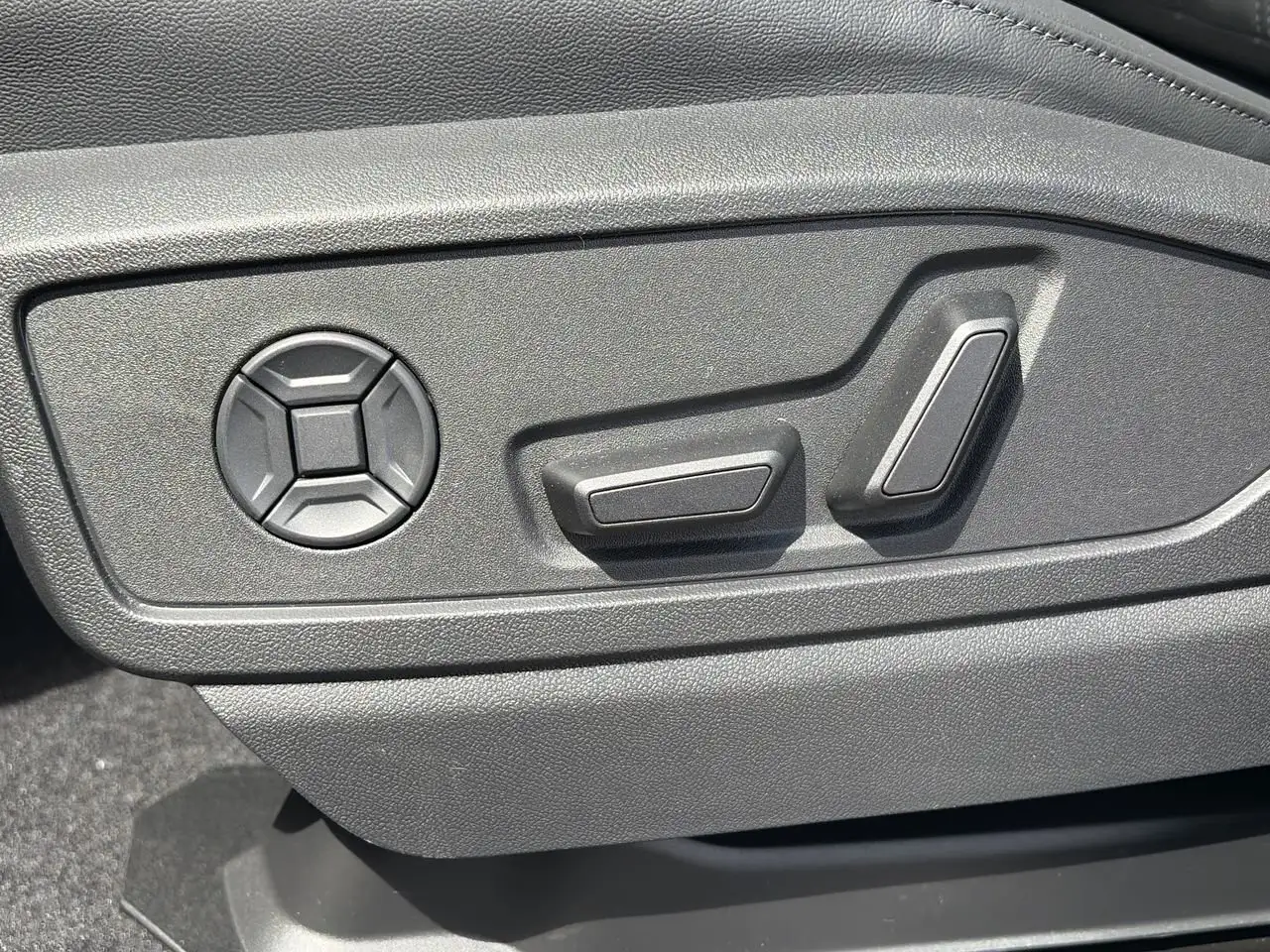 Audi Q5 photo Audi Q5