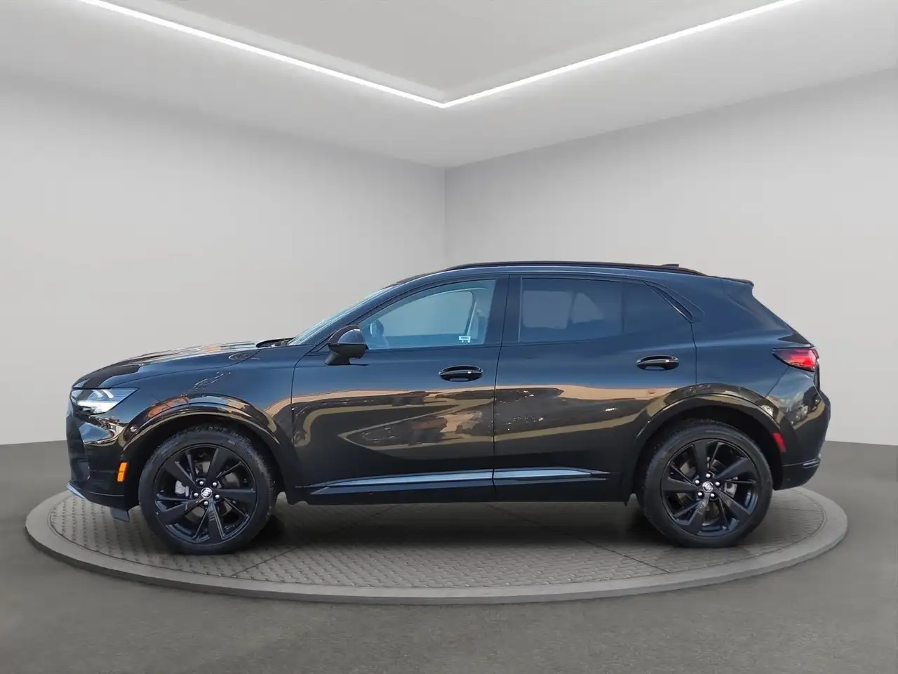 Buick Envision photo Buick Envision