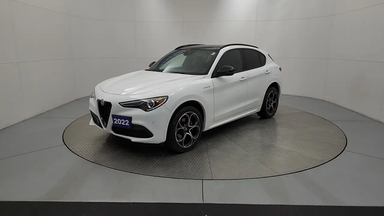 Alfa Romeo Stelvio снимка Alfa Romeo Stelvio