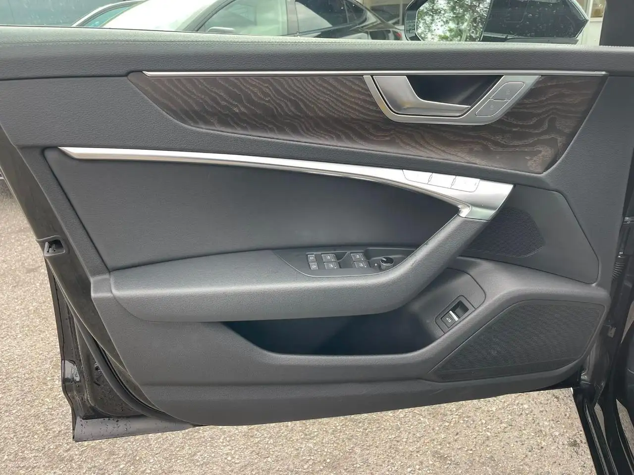 Audi A6 снимка Audi A6