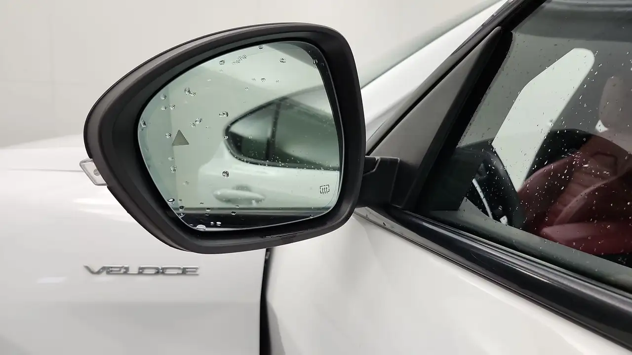 Alfa Romeo Stelvio снимка Alfa Romeo Stelvio