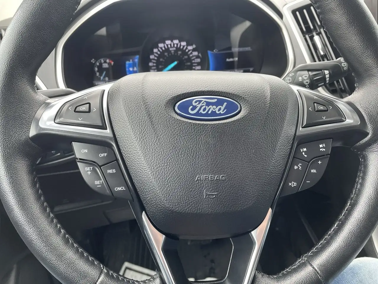 Ford Edge снимка Ford Edge