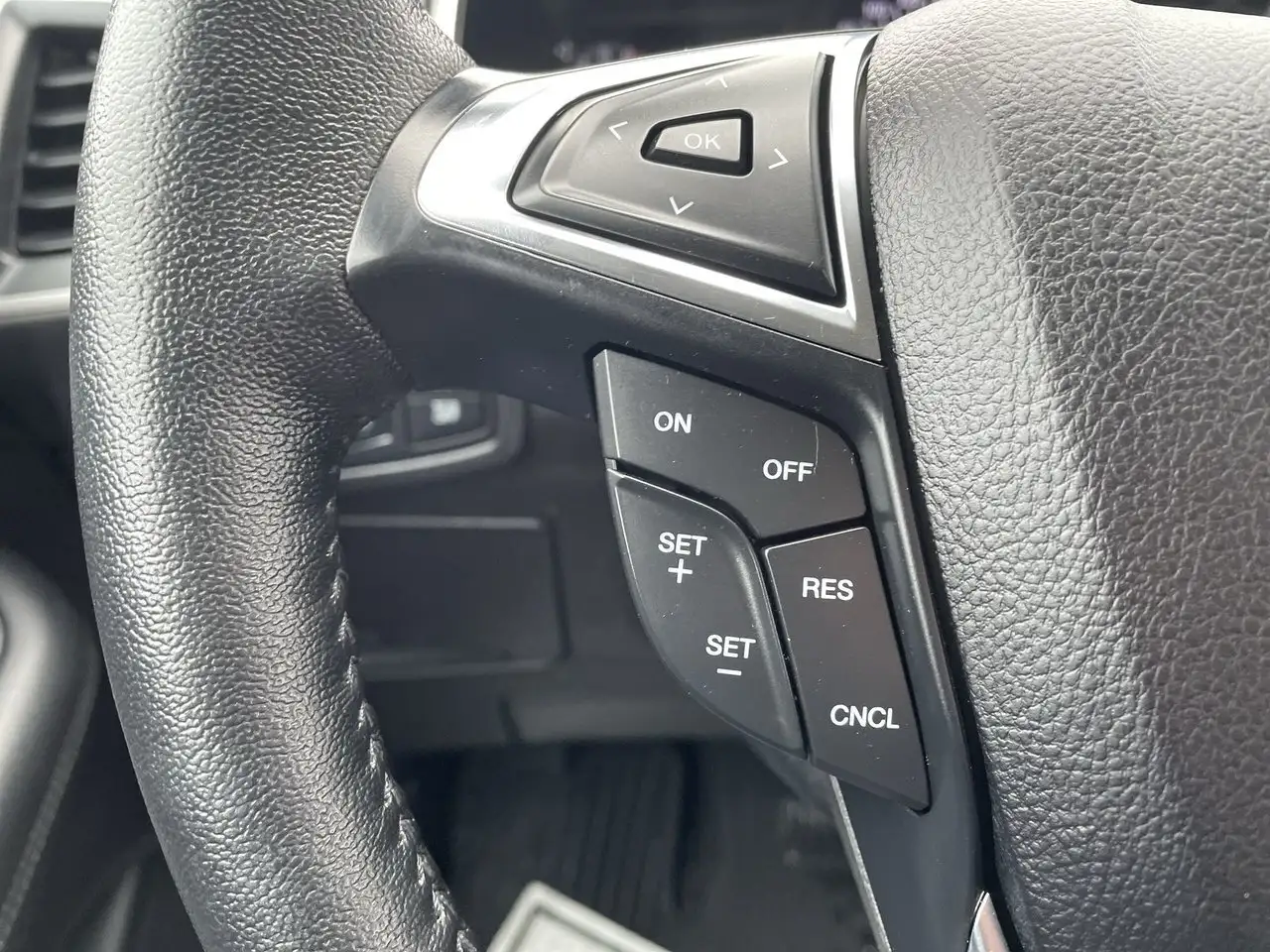 Ford Edge снимка Ford Edge