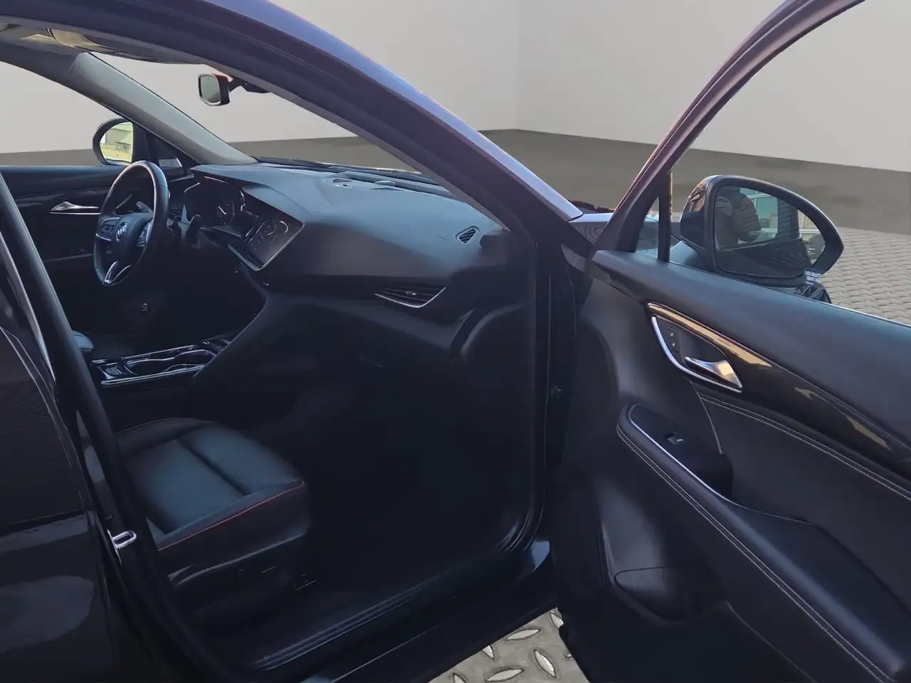 Buick Envision photo Buick Envision