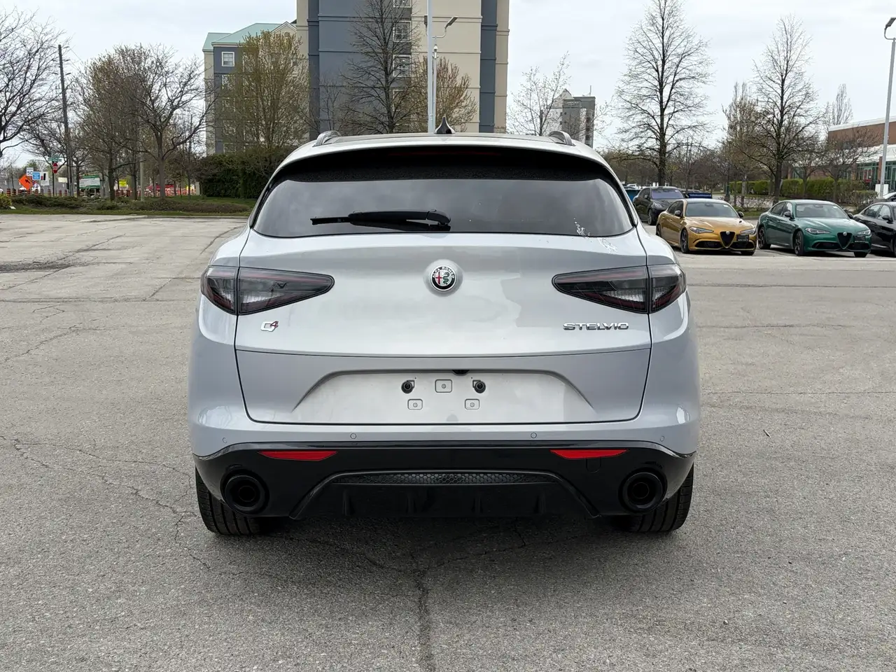 Alfa Romeo Stelvio снимка Alfa Romeo Stelvio