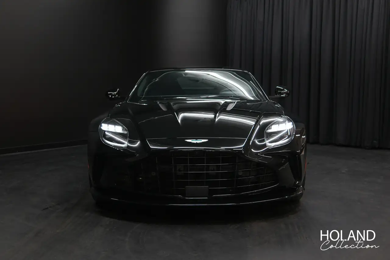 Aston Martin Vantage снимка Aston Martin Vantage
