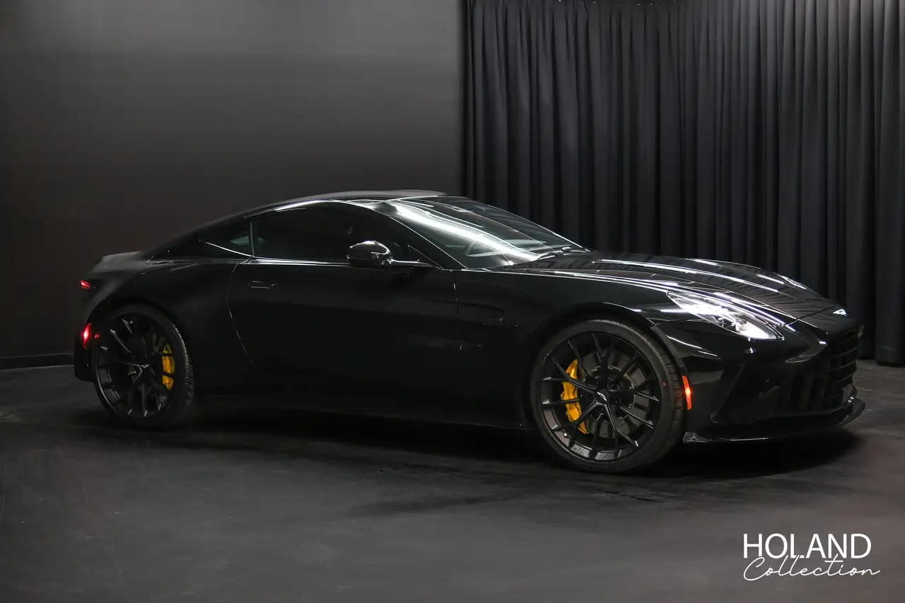Aston Martin Vantage снимка Aston Martin Vantage