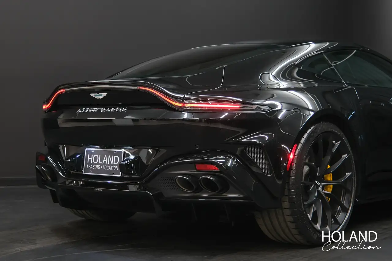 Aston Martin Vantage снимка Aston Martin Vantage