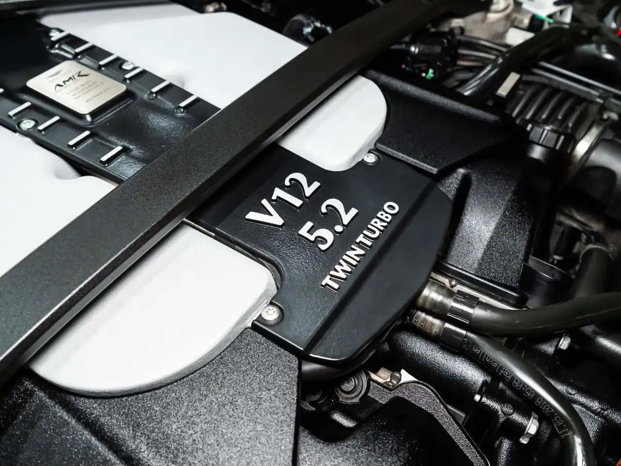 Aston Martin DB11 fotografie Aston Martin DB11